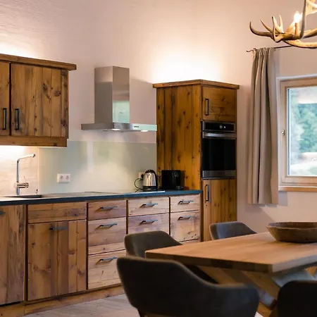 Chalet Chaletdorf - Pitztal *